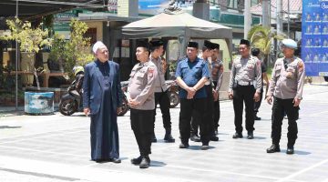 Kapolres Jombang Awali Tugas dengan Sowan Kiai Ponpes Darul Ulum Rejoso Peterongan