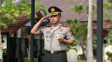 Kapolres Jombang AKBP Yanto Minta Anggota Jaga Disiplin dan Kebersihan Lingkungan